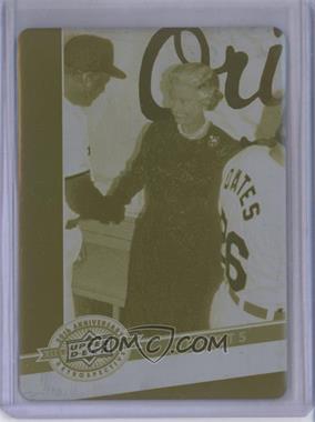 2009 Upper Deck 20th Anniversary Retrospective - [Base] - Printing Plate Yellow #371 - Sports - Queen of England /1