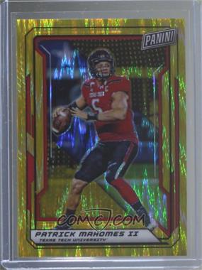 2019 Panini National Convention VIP - [Base] - Gold Prizm #73 - Patrick Mahomes II /10