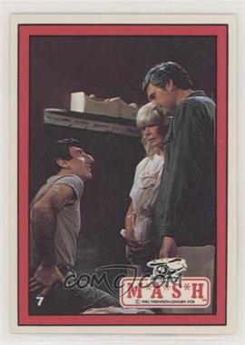 1982 Donruss M*A*S*H - [Base] #7 - Hawkeye Pierce, Klinger, Major Hoolihan