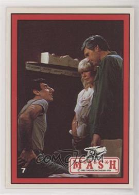 1982 Donruss M*A*S*H - [Base] #7 - Hawkeye Pierce, Klinger, Major Hoolihan