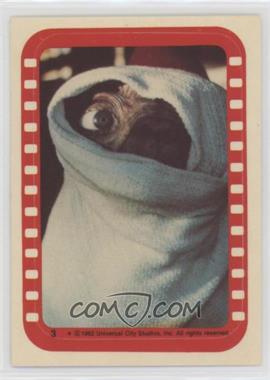 1982 Topps E.T. The Extra Terrestrial in His Adventure on Earth - Stickers #3 - E.T. The Extra-Terrestrial