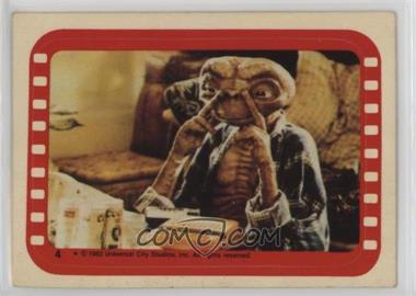 1982 Topps E.T. The Extra Terrestrial in His Adventure on Earth - Stickers #4 - E.T. The Tipsy Alien [EX to NM]