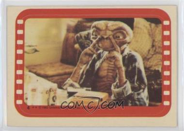 1982 Topps E.T. The Extra Terrestrial in His Adventure on Earth - Stickers #4 - E.T. The Tipsy Alien