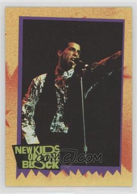 1989 Topps New Kids on the Block - [Base] #9.2 - Danny Wood (Light Bottom)