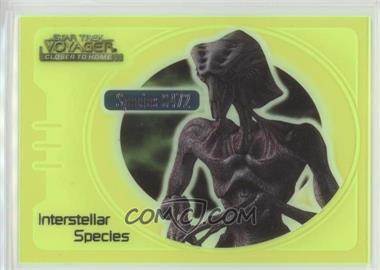 1999 Skybox Star Trek Voyager: Closer to Home - Interstellar Species Glow - Green #IS3 - Species 8472