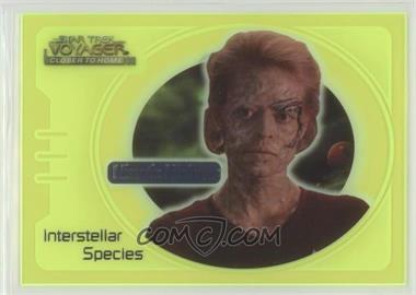 1999 Skybox Star Trek Voyager: Closer to Home - Interstellar Species Glow - Green #IS5 - Mimetic Lifeforms