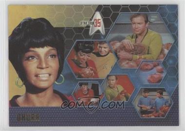 2001 Rittenhouse Star Trek: 35 - [Base] #32 - Lt. Uhura