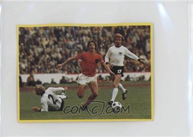 1982 Danone Futbol En Accion Stickers - [Base] #81 - Johan Cruyff