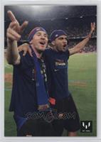 Lionel Messi, Dani Alves