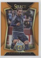 Gonzalo Higuain (Ball Back Photo Variation) #/149