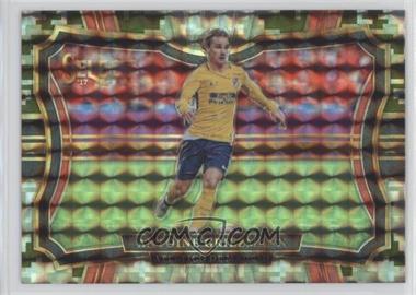 2017-18 Panini Select - [Base] - Camo Prizm #294 - Field Level - Antoine Griezmann /20 [EX to NM]