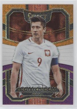 2017-18 Panini Select - [Base] - Multi-Color Prizm #30 - Terrace - Robert Lewandowski