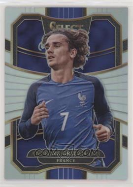 2017-18 Panini Select - [Base] - Silver Prizm #81 - Terrace - Antoine Griezmann