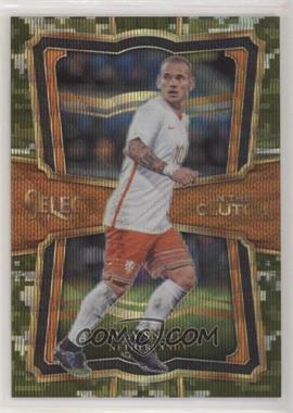 2017-18 Panini Select - In The Clutch - Camo Prizm #IC-16 - Wesley Sneijder /20