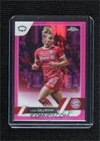 Linda Dallmann #/199