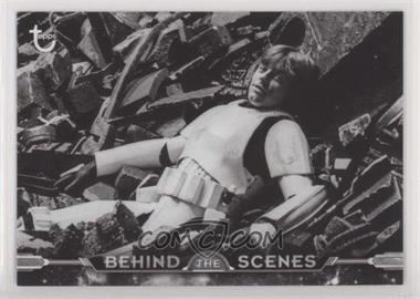 2018 Topps Star Wars Black and White - Behind the Scenes #BTS-12 - A Funny Resting Place